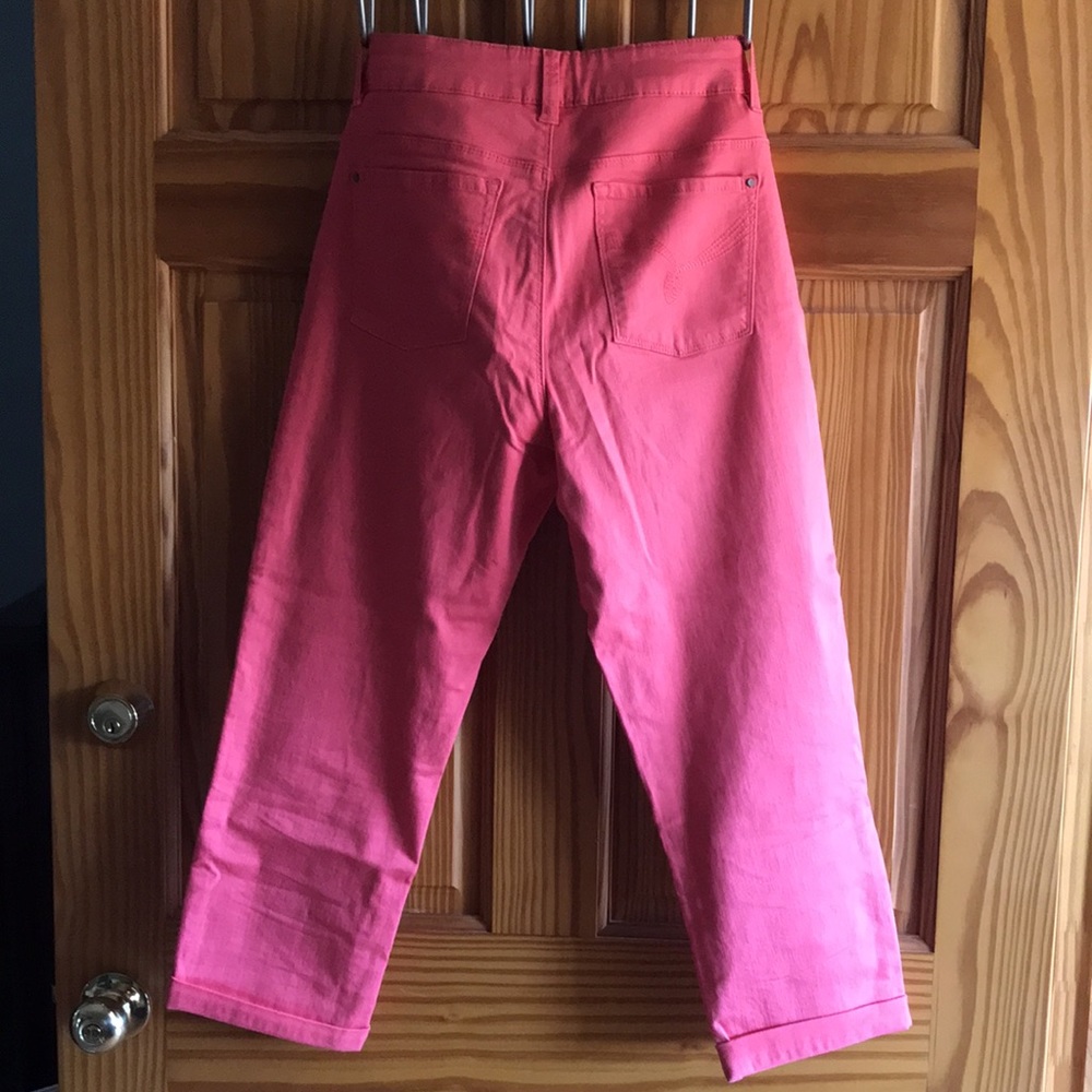 Capris - Picture 4 of 4